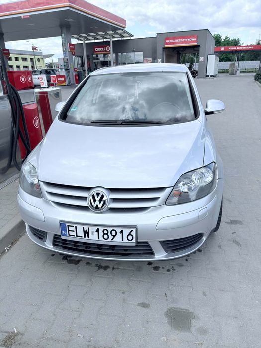 Golf 5 plus srebrny 2 l disel tdi 2.0