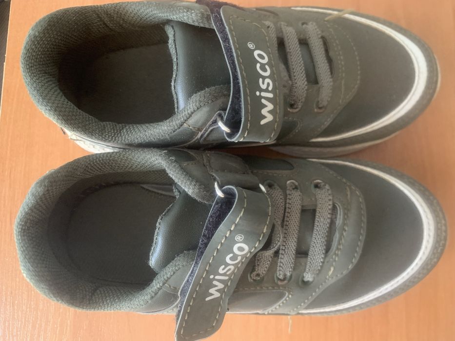 Продам кросівки і кеди