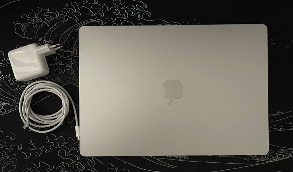 MacBook Air 15 M4 16/256 GB | 100% bateria | Gwarancja 2026 | IDEALNY