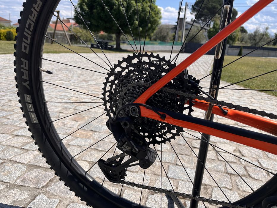 Cannondale c/ lefty ocho