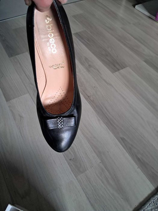 Buty czarne rozmiar 42