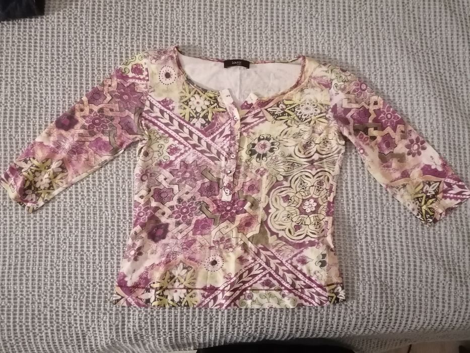 Camisola t-shirt  com botões