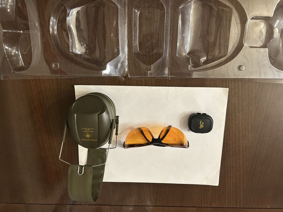 Słuchawki Peltor do strzelania zestaw z okularkami