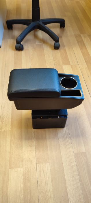 Apoio de braço com caixa de arrumação encaixe universal