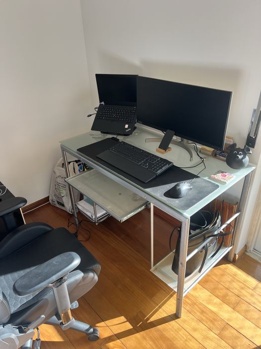 Secretaria aluminio e vidro