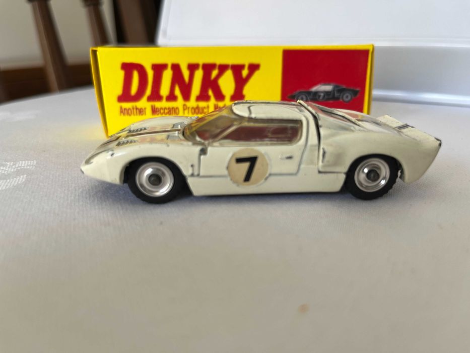 215 Dinky Toys – Ford GT Racing Car (plastic headlights RARO) - 1/43
