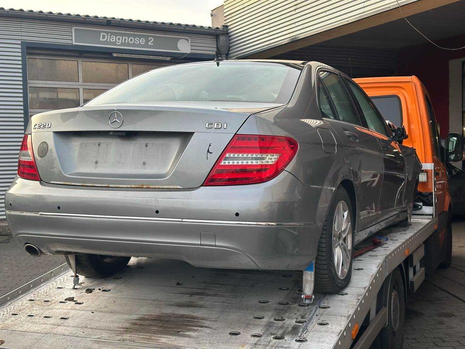 Разборка Mercedes W204 рестайлинг Європа OM651 дизель розборка