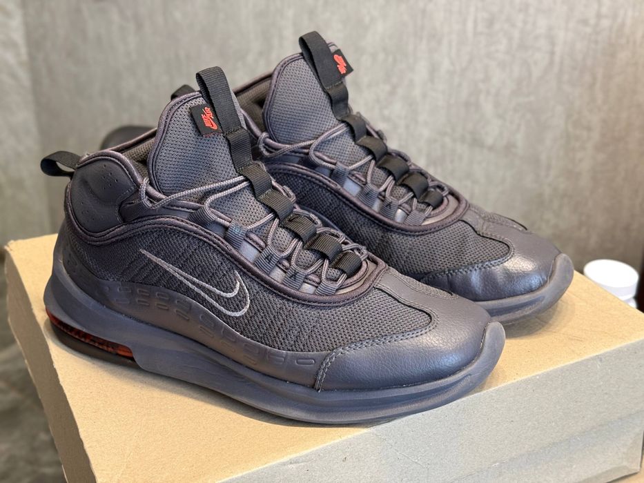 Nike Air Max Axis mid