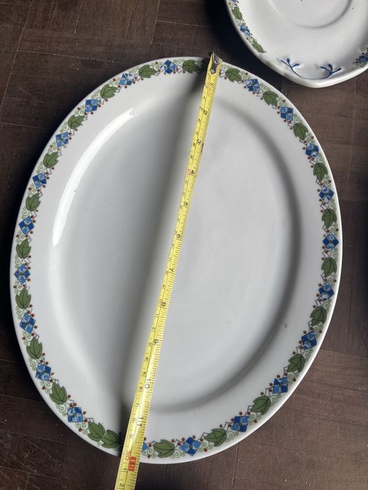 Terrina e travessas antigas Vista Alegre