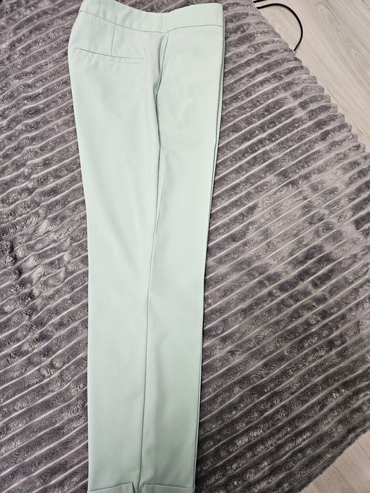 Продам костюм  Zara