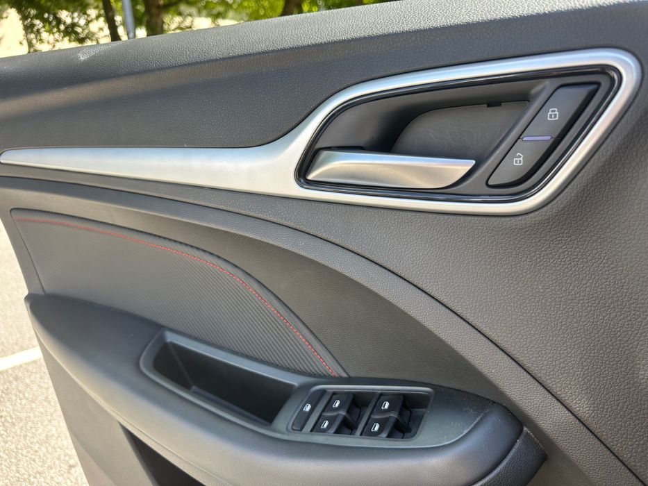 MG ZS 1.0 Luxury com garantia de fábrica até 2031.