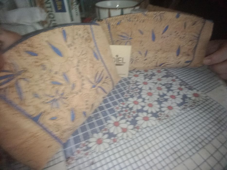 Duas bolsas pequenas cortiça