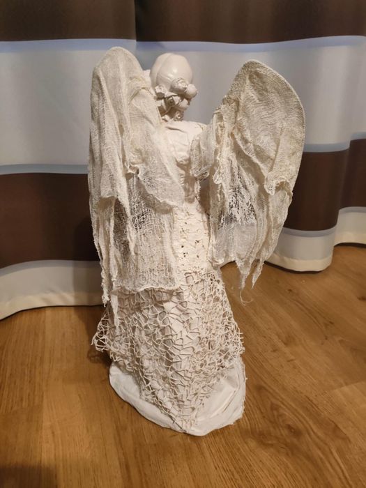 Anioł ręcznie robiony powertex