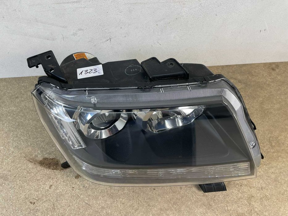 Lampa prawa przód xenon Suzuki Grand Vitara II 05-14r EU