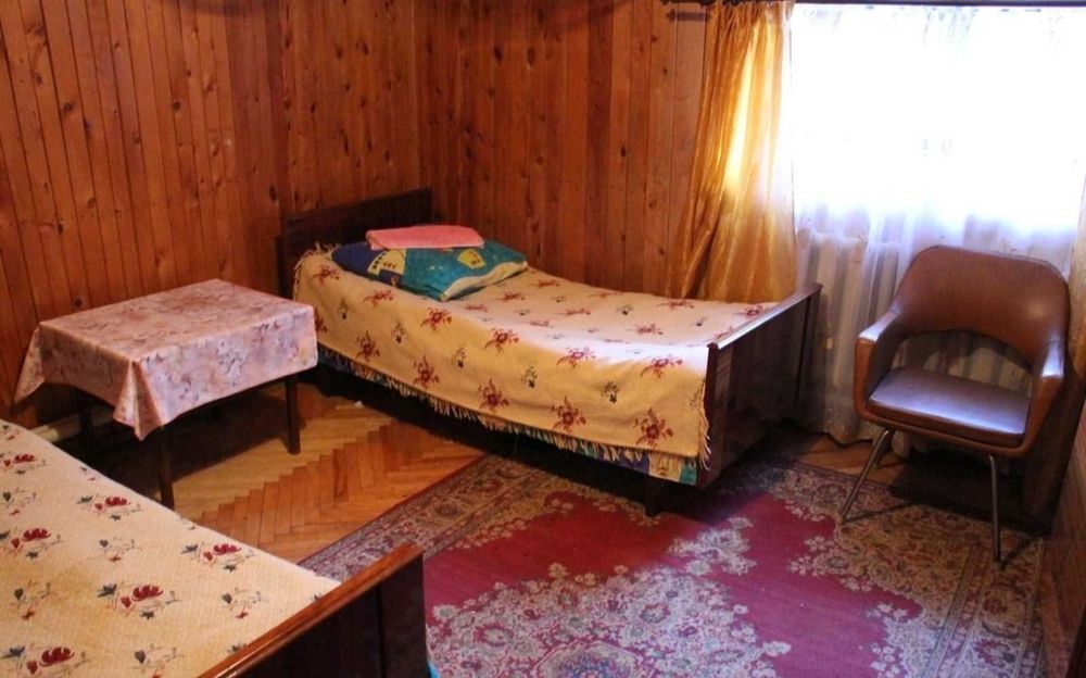 Готель "Смерековий край" в смт. Міжгір"я, Закарпатської області