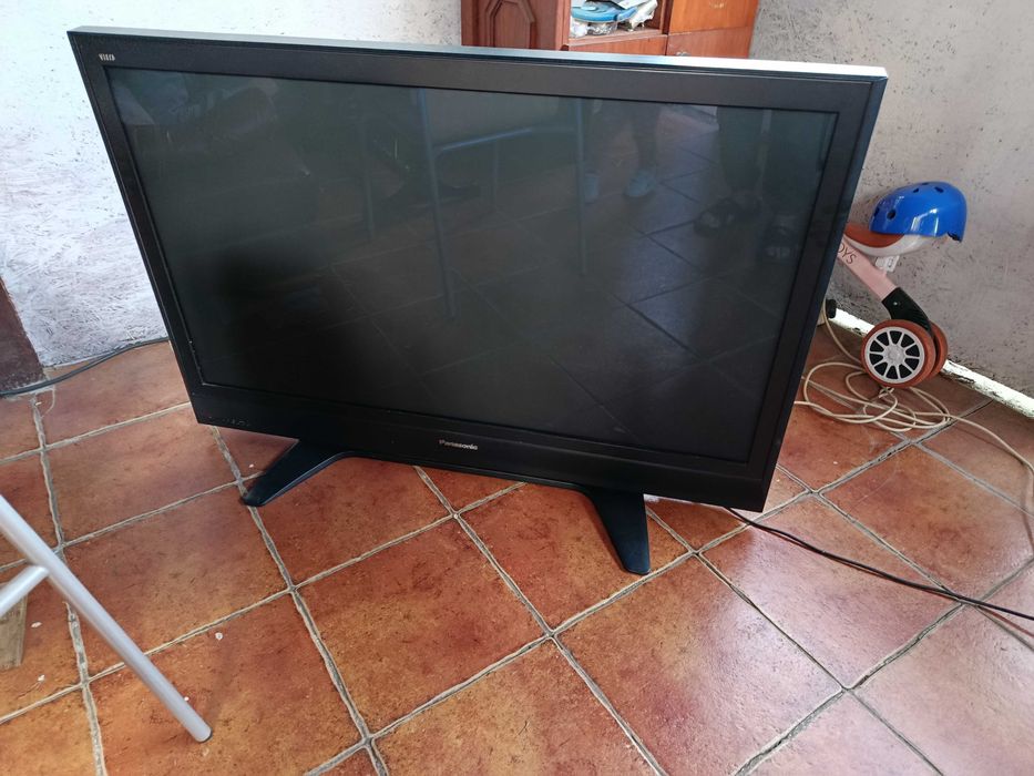 Telewizor Panasonic TH-50PV7F uszkodzony