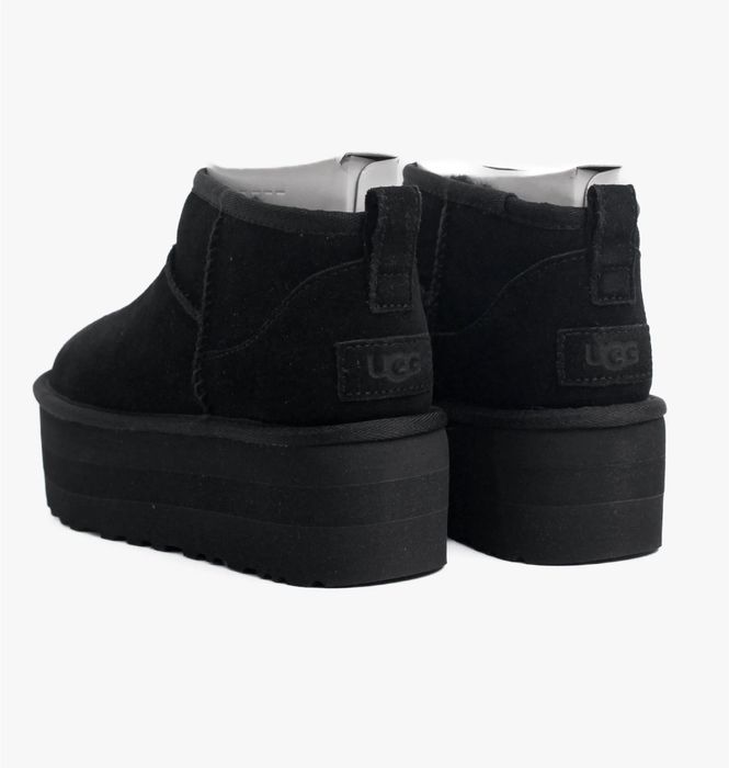 Продам оригінал Угги угг UGG Classic Ultra Mini Platform Blak 35