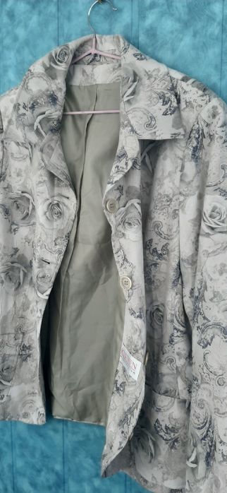 Піджак жіночій р.54