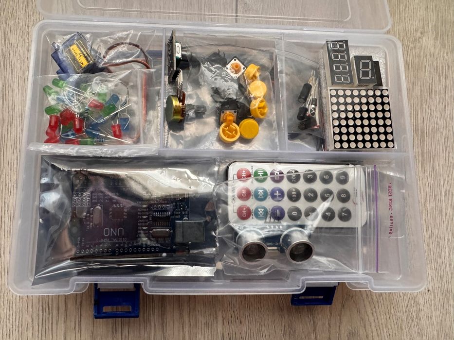 Arduino UNO Kit + мультиметр DT830