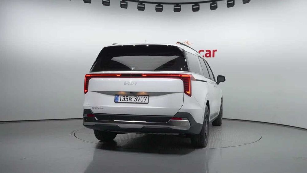 2024 Kia Carnival 2.2 дизель