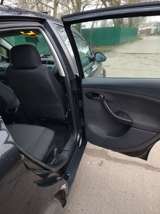 СЕАТ 1.6 продажам свої автівки
