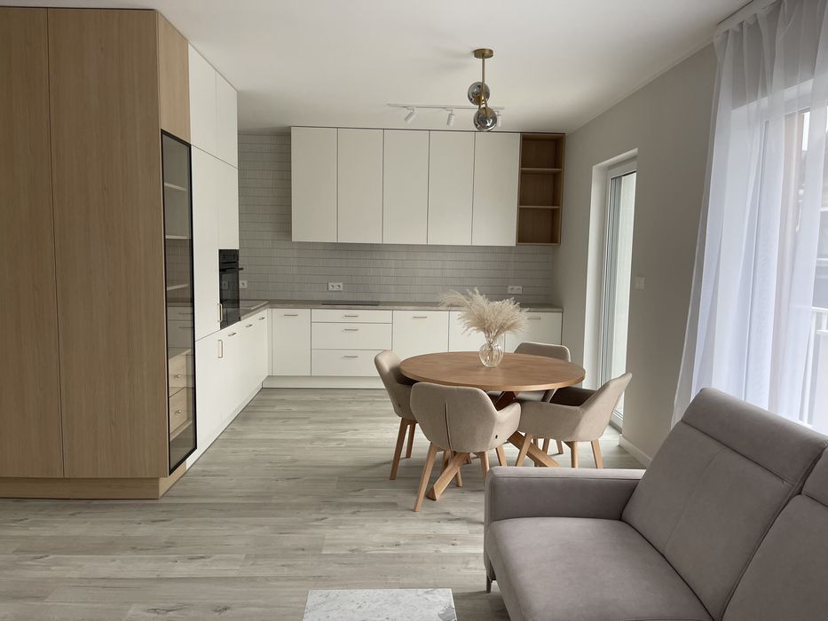 przestronne mieszkanie z garażem Komorniki Krokusowa