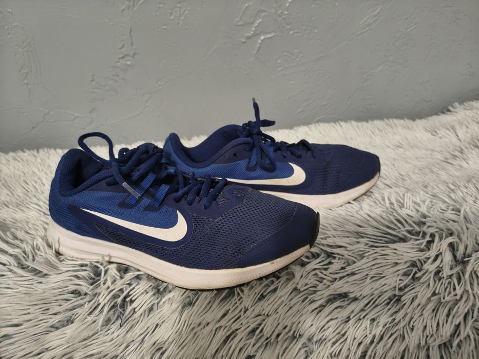 Buty sportowe Nike 38.5