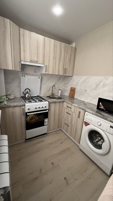 Квартира подобово, нова з кондиціонером