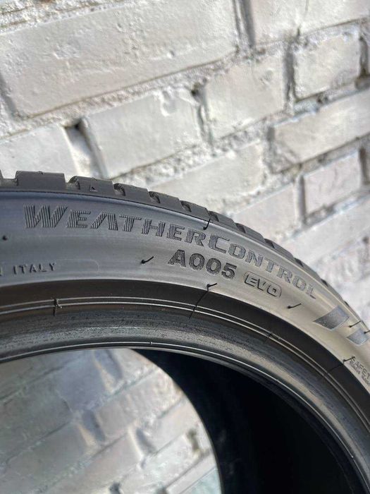 Шини б/у 245 40 R18 Bridgestone Weather Control A005 evo