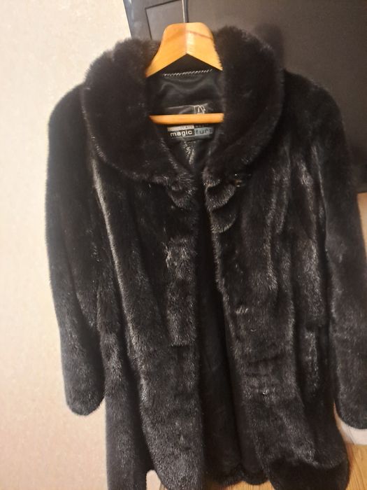 Шуба бу продам! Отличное состояние!