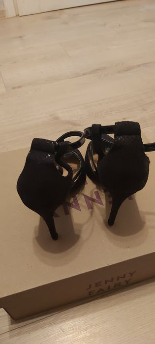 Szpilki ozdobne paski