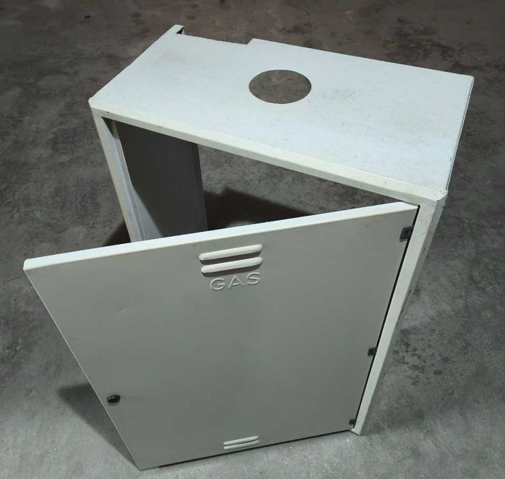 Armário em Ferro para proteção de Esquentador/Caldeira.