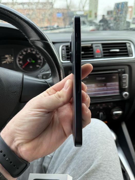 Продам iphone 15 pro max 256 GB физ сим