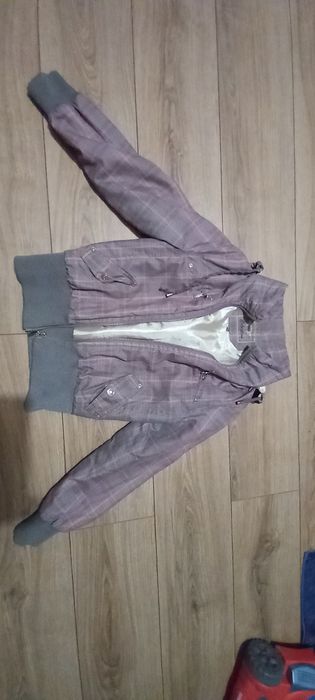 Kurtka krótka roz. 152 z kapturem