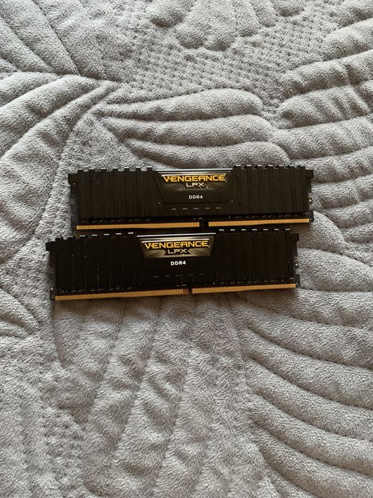 оперативная память ddr4 3200 32gb - купити комплектуючі для ПК