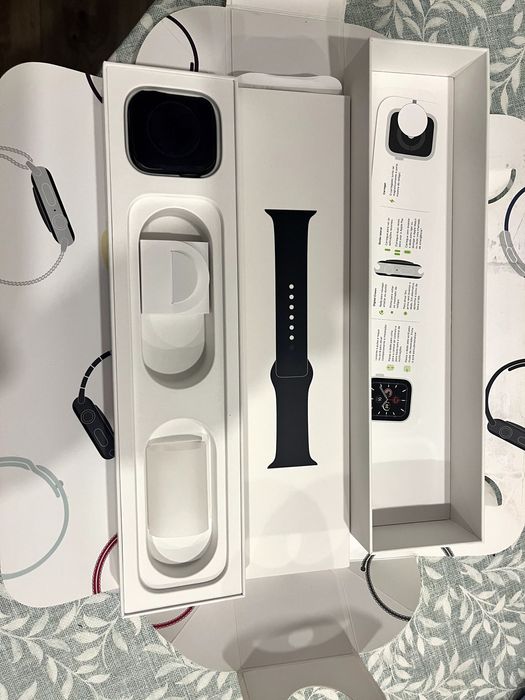 Apple Watch Series 5 44mm