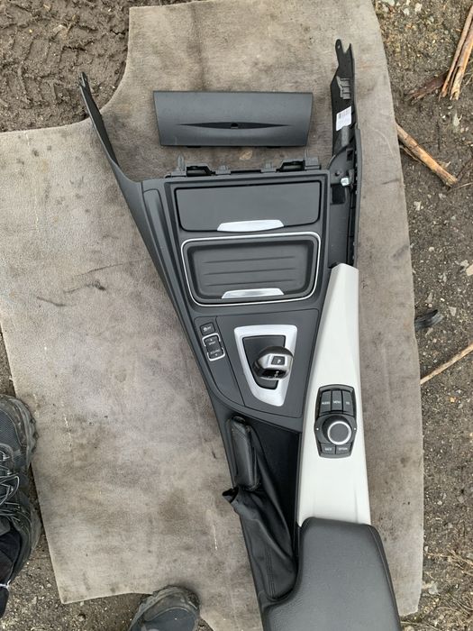 Пластик салону BMW f30 F31 F34 F36 торпеди рульова колонка БМВ ф30