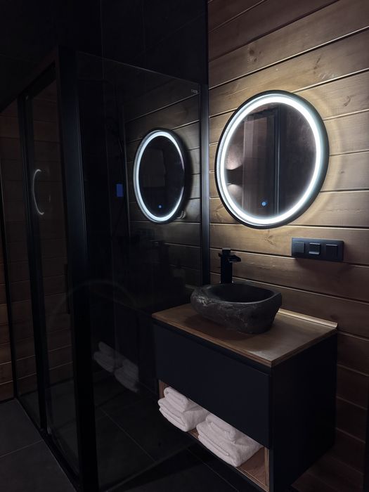 Оренда будинку з чаном та басейном подобово