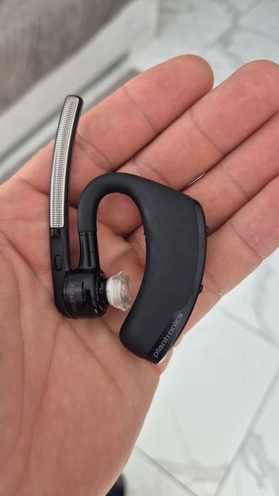 Блютуз гарнітура plantronics