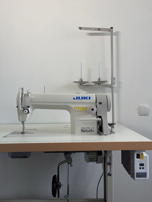 Швейна  прямострочна машина Juki DDL-8100e