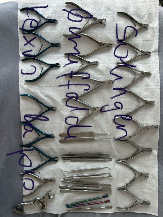 Cążki i narzedzia do manicure i pedicure