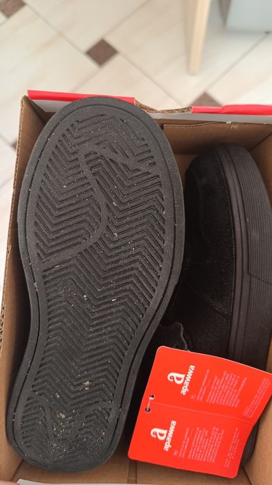 Nike Кросівки замшові 31р