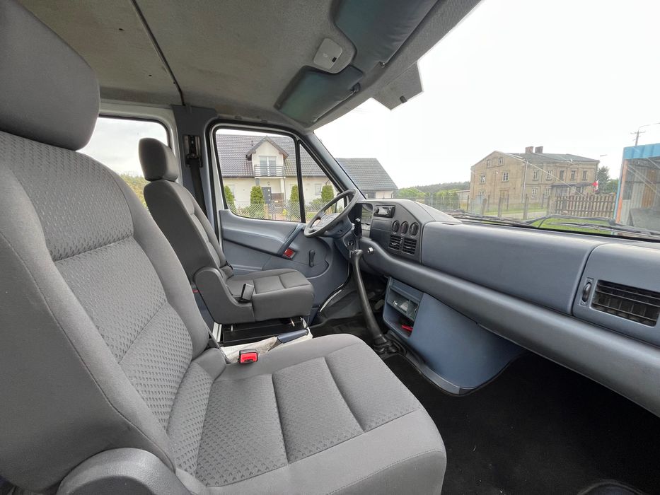 Mercedes Sprinter doka 6 osobowy