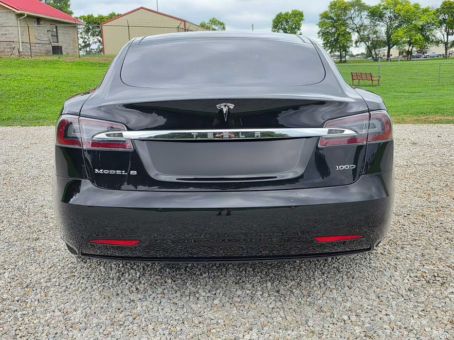 Tesla Model S 100D      2019