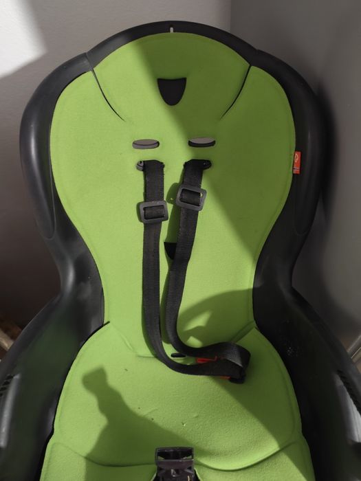 Fotelik rowerowy hamax wraz z adapterem