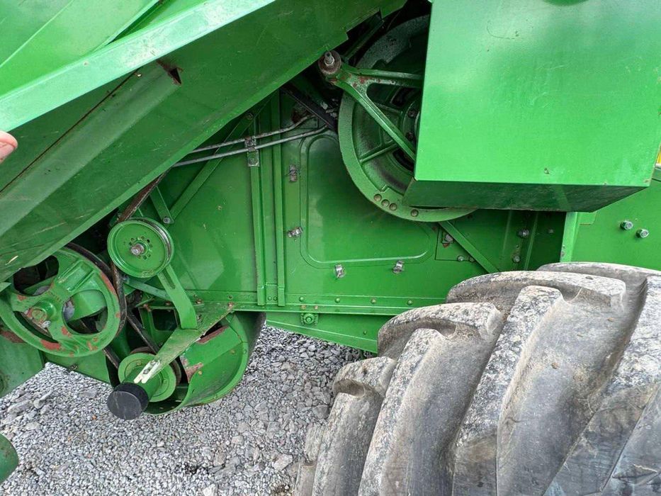 Комбайн свіжопригнаний John Deere 942