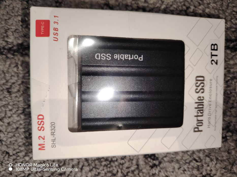 зовнішній  накопичувач SSD  2тб