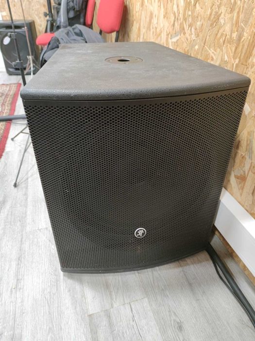 Subgrave Ativo Mackie SRM1801 18" 1000W