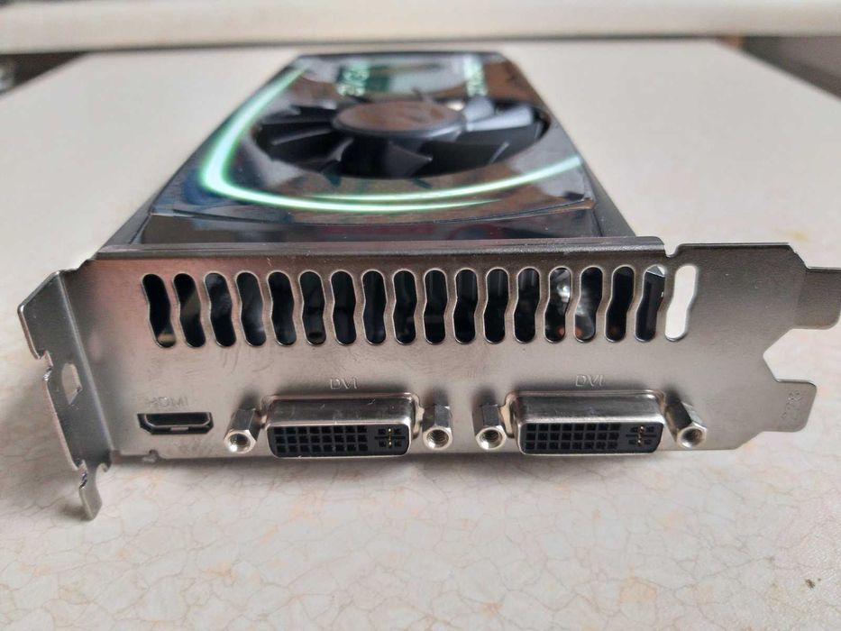 Видеокарта EVGA GTX 550ti