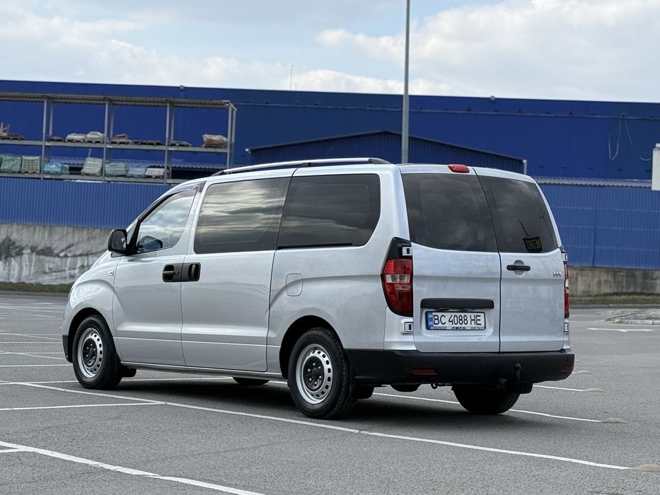 Бус Hyundai H-1 (2009) Пасажир 9 місць, торг, обмін, лізинг, кредит